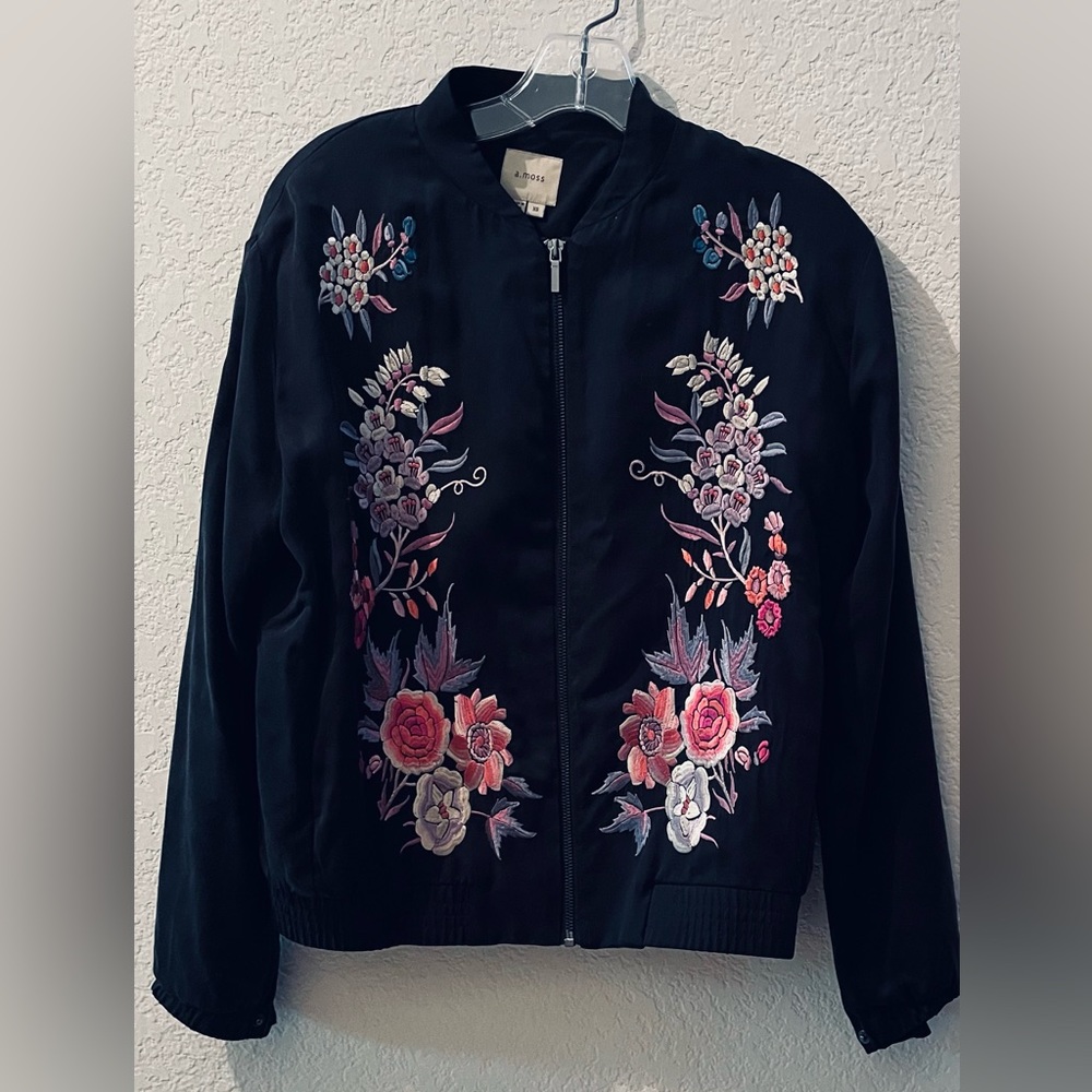 A.Moss. XS bomber jacket, embroidered floral,‎ zip up, black